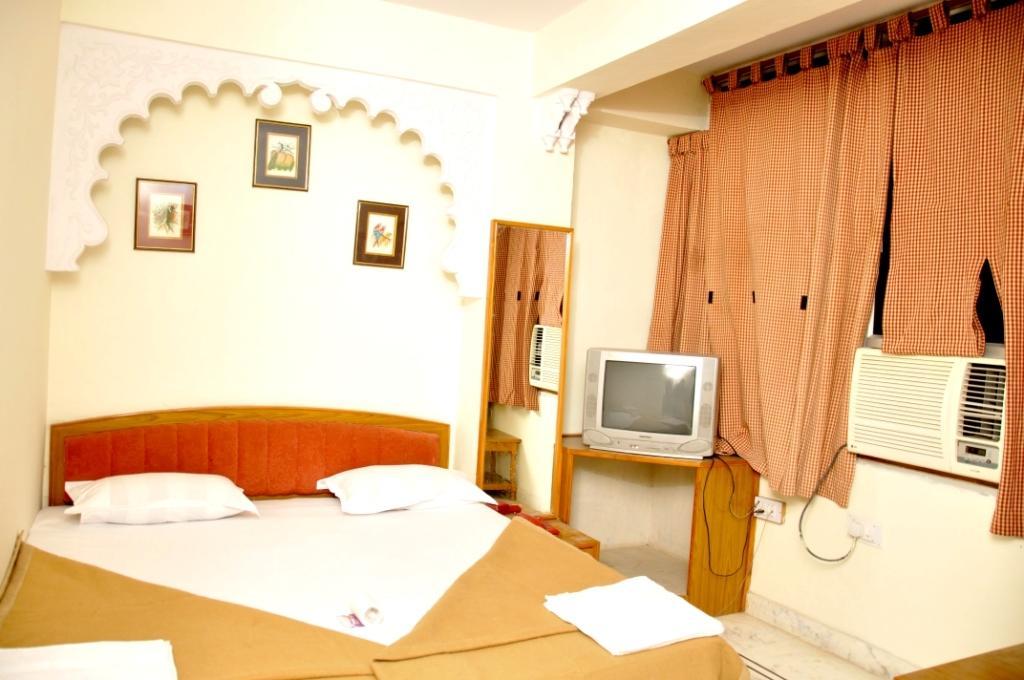 Kiran Palace Hotel Udaipur Bilik gambar